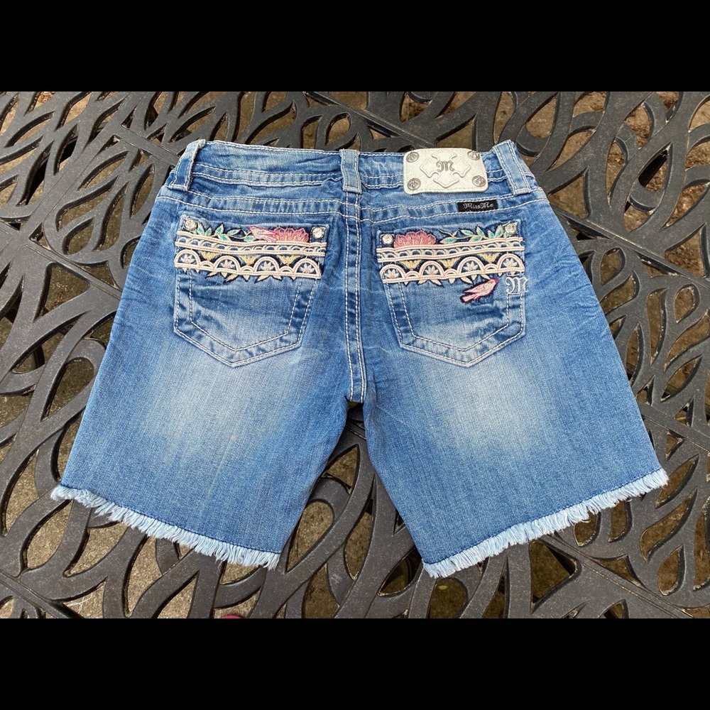 Miss Me Size 27 Women’s Jean Shorts